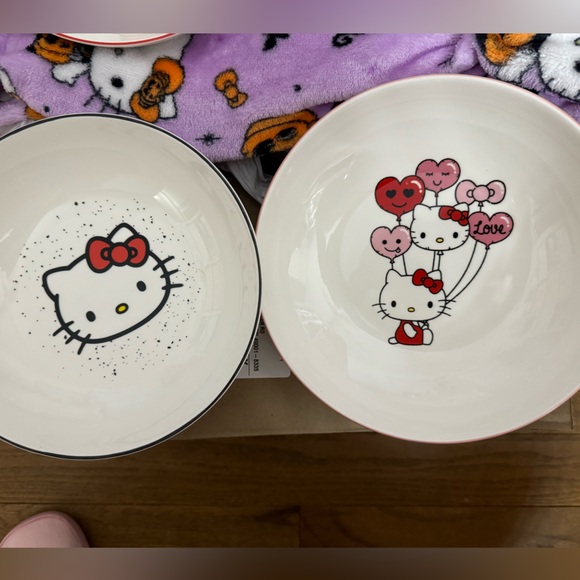 Hello Kitty plate bundle - Picture 3 of 3